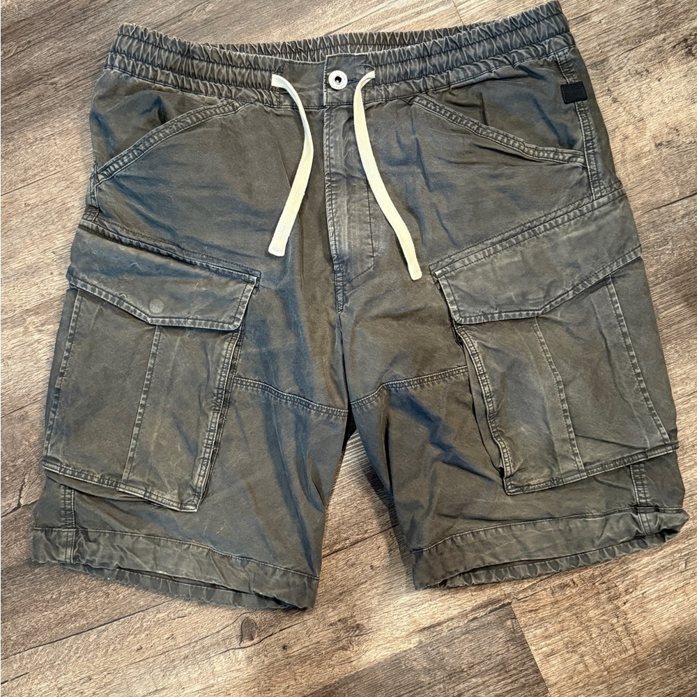 Men's Gray Cargo Shorts